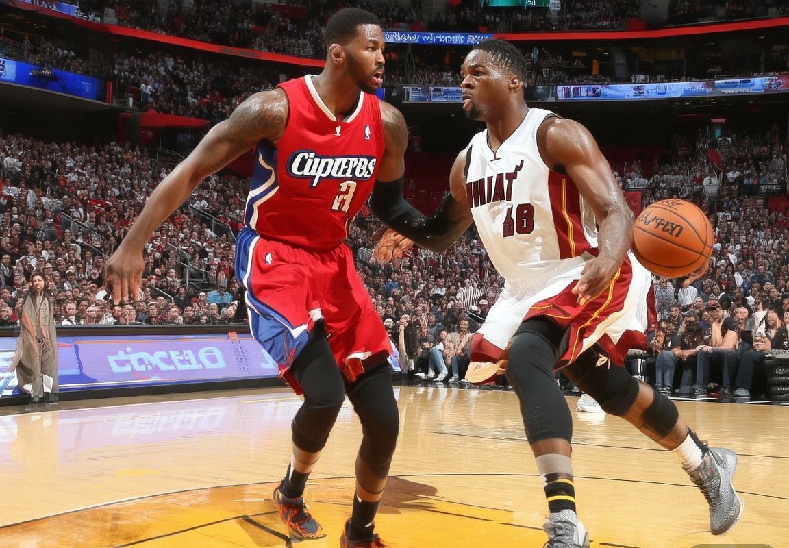 2016-17赛季雷霆快船NBA巅峰对决回顾：经典战记与战术解析(图2)